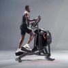Eliptický trenažér Adidas X-800 Power Stride - cvičenie