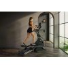Eliptický trenažér Spirit Fitness XE395 ENT cvičenie 01